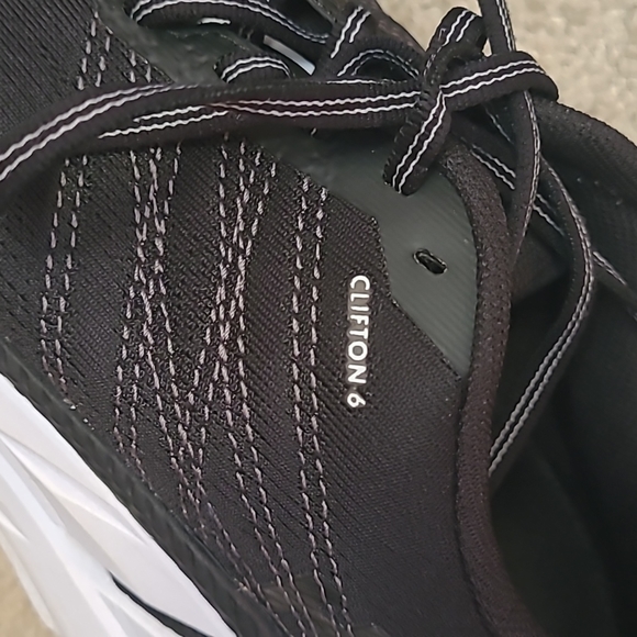 Hoka One One Clifton 6 Black and White - Picture 7 of 9
